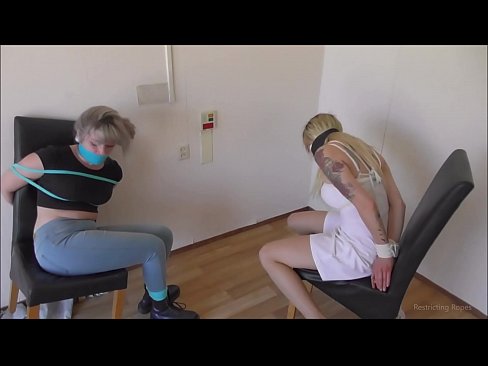 ❤️ Priklausomas / surištas ir sučiauptas / nelaimės ištikta mergina ☑ Seks video prie mūsų ❌❤